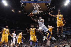欧博官网-杜兰特20场40+逼NBA改规则，IG极限挑战炸裂全网